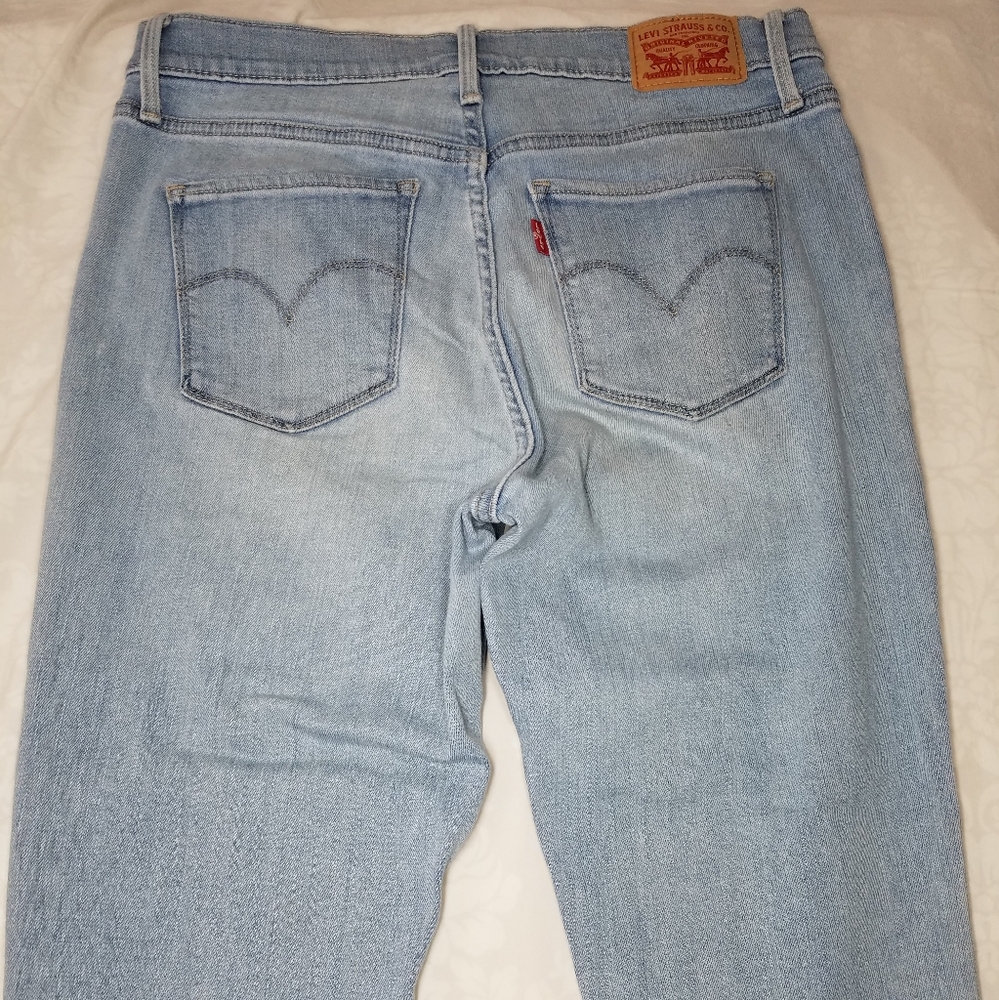 3 EUC Levi's skinny jeans size 30 - Picture 6 of 16